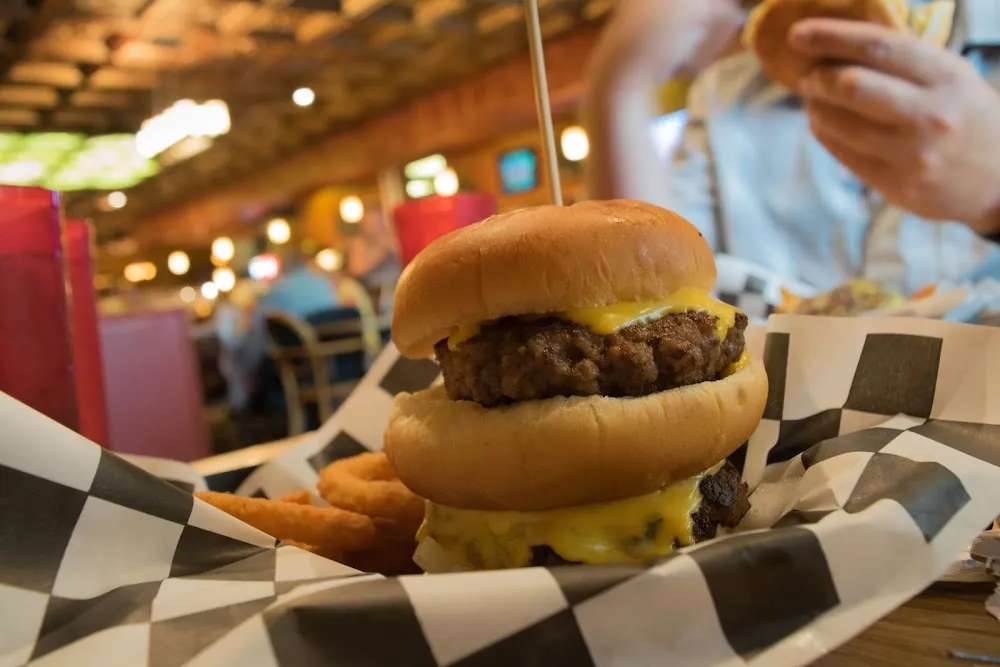 Poolroom Cheeseburger